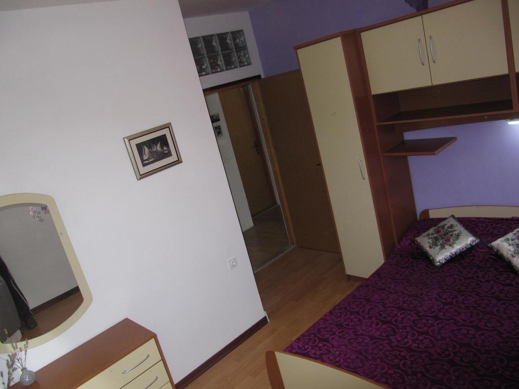 Apartmans And Rooms Dunjini Dvori 科尔丘拉 外观 照片