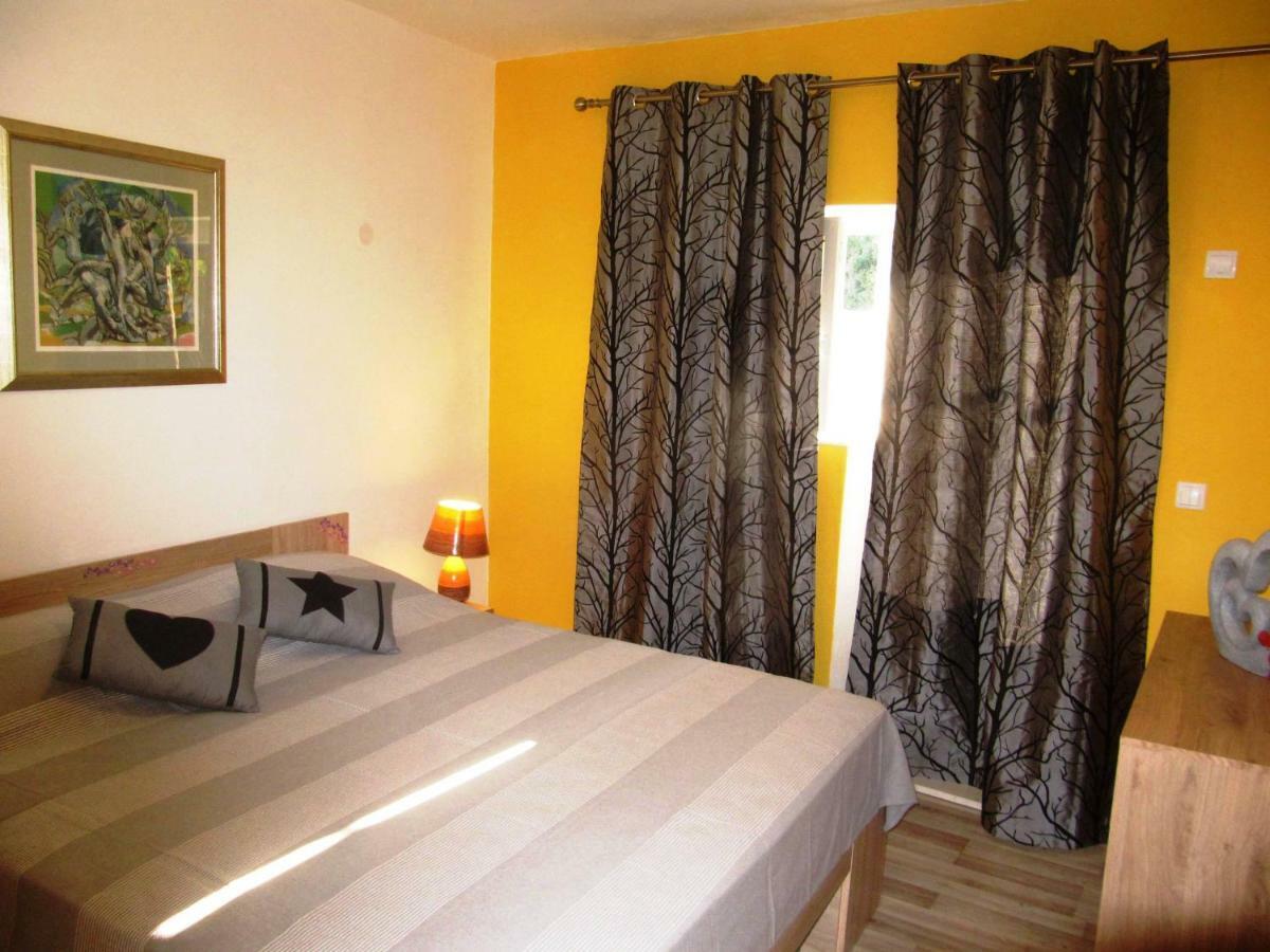 Apartmans And Rooms Dunjini Dvori 科尔丘拉 外观 照片